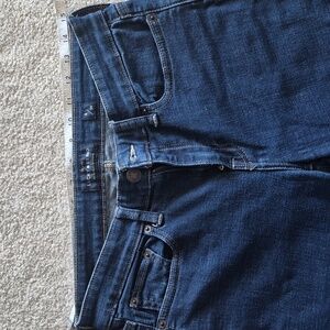 Lucky Brand Dark Blue Denim Jeans